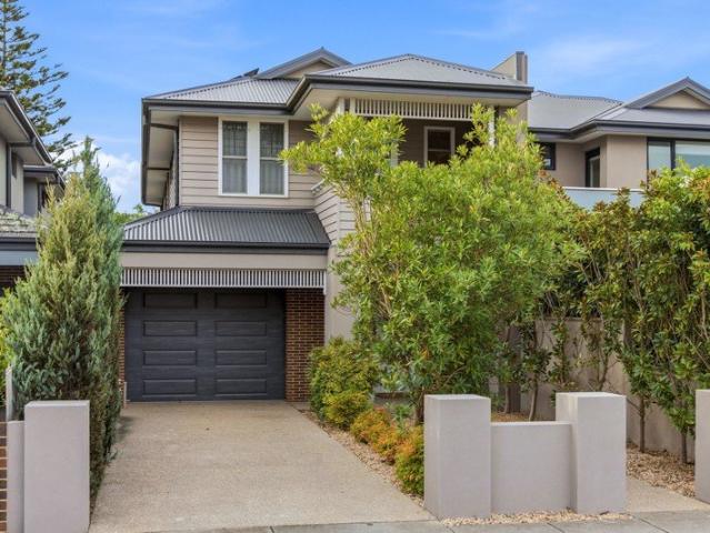 Townhouse for sale in Camerons Creek, Victoria