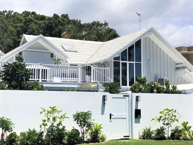 Townhouse for rent in Surfers Paradise, Gold Coast City