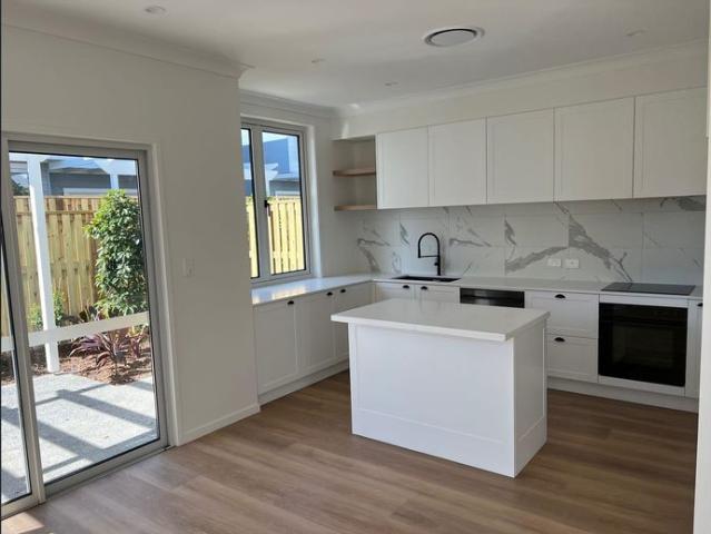 Townhouse for rent in Fernbrook, Queensland