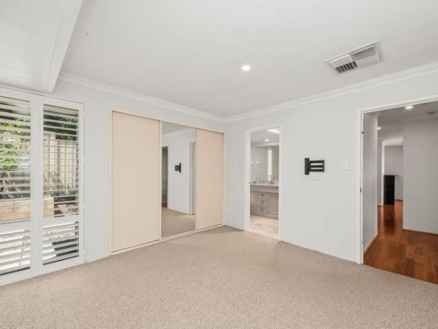 House for rent in Como, Western Australia