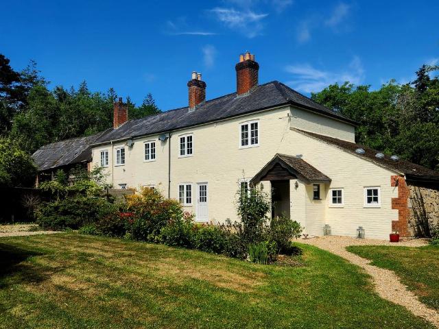 Apartment for rent in Shalfleet, Isle Of Wight