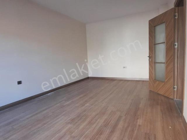 Bozön, Mezitli içerisinde kiralık mülk