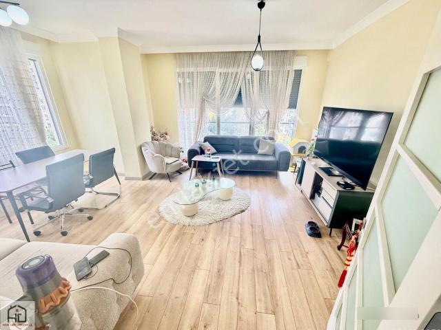 Kadiköy, İstanbul içerisinde kiralık mülk