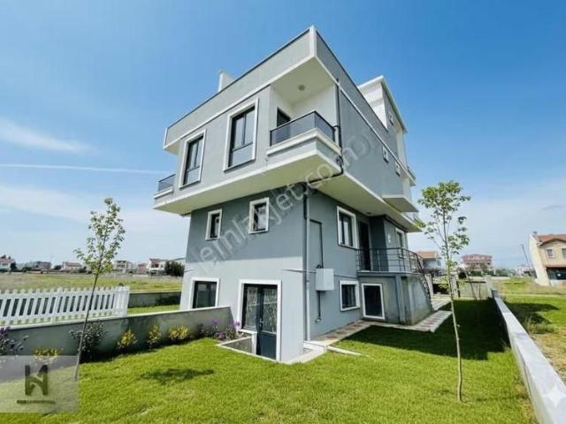 Marmaraereğlisi, Tekirdağ içerisinde satılık Villa