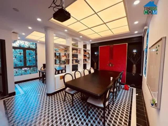 Nhà mặt phố bán tại Hoàn Kiếm, Hà Nội