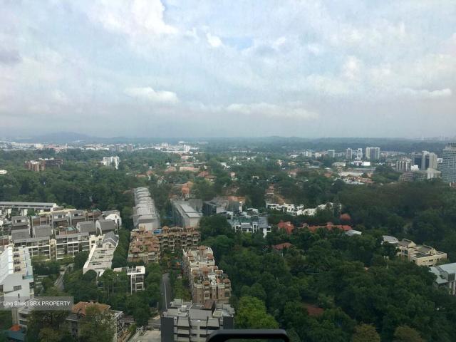 Condominium for rent in Orchard