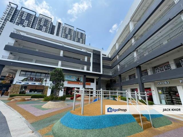 Shop for rent in Petaling, Alam Impian