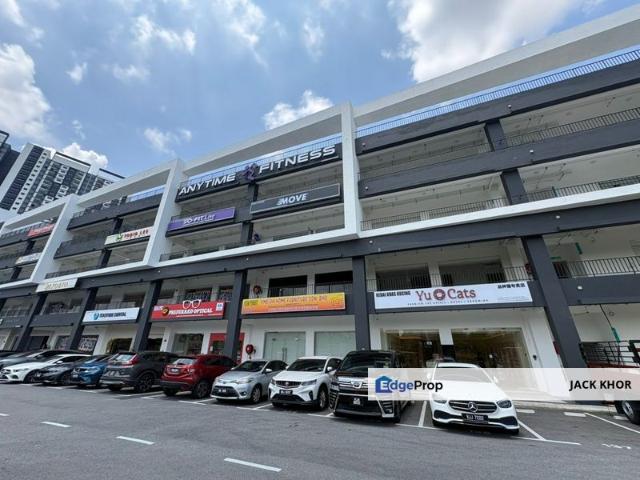 Shop for rent in Petaling, Alam Impian