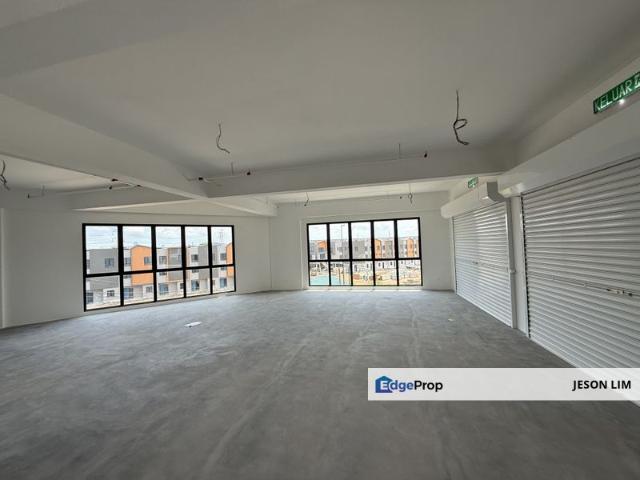 Shop for rent in Petaling, Alam Impian