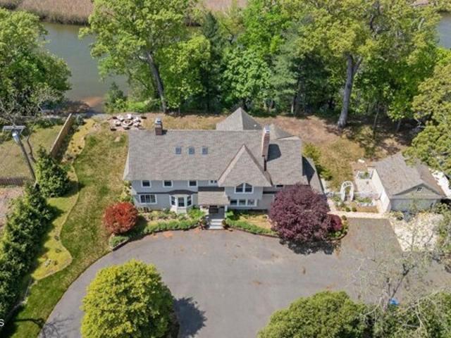 House for sale in Tinton Falls