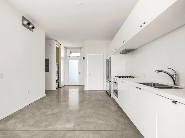 Apartment for rent in West Hollywood, California