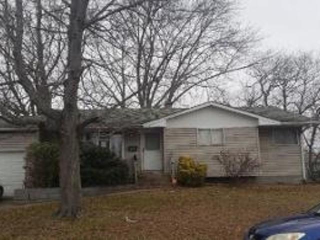 House for sale in Bohemia, New York