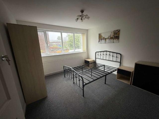 Room for rent in Runcorn, Cheshire