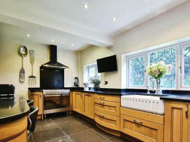 House for sale in Colshaw Farm, Wilmslow