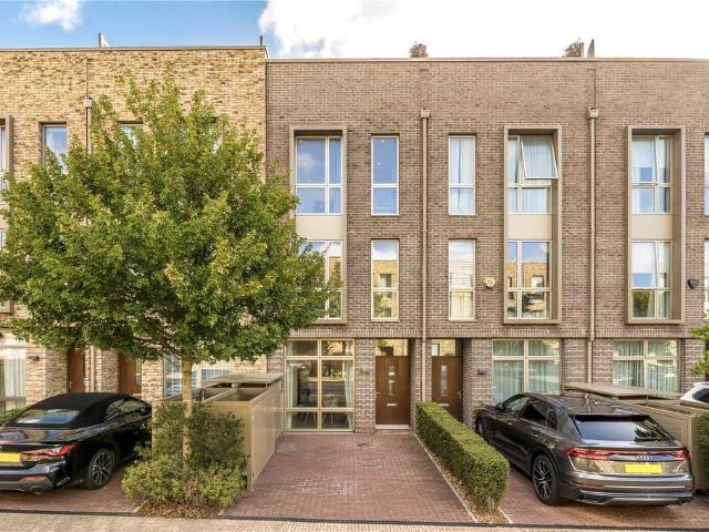 House for rent in Kidbrooke, Greater London