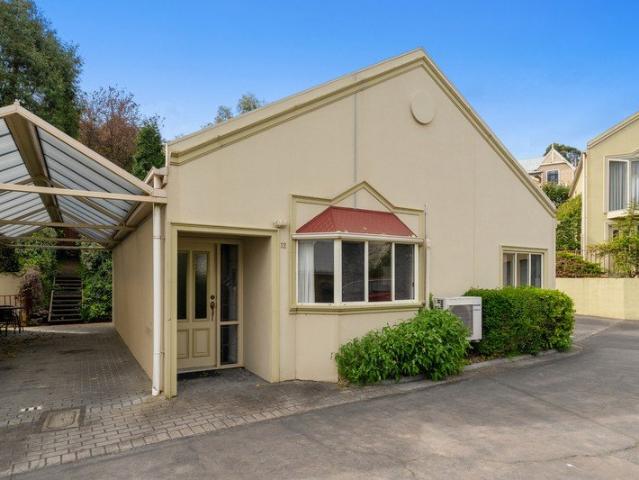 Villa for sale in Glebe, Hobart