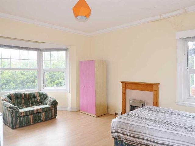 Room for rent in West Midlands