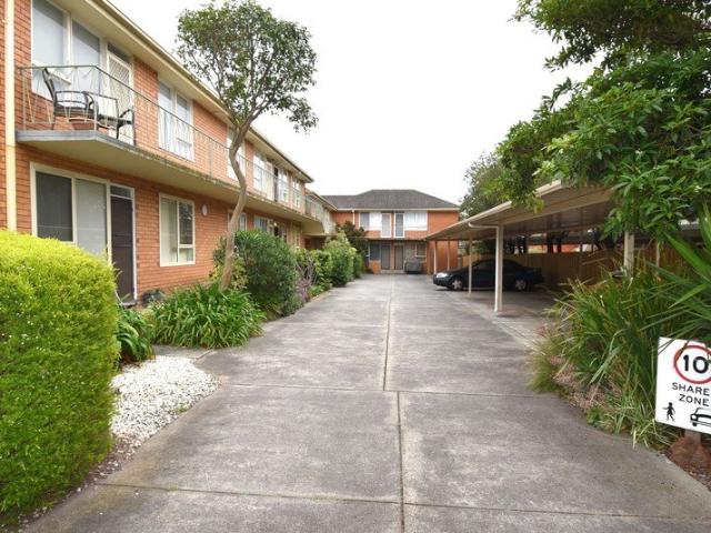 Apartment for rent in Glen Huntly, Melbourne