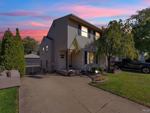 House for sale in Allen Park, Michigan