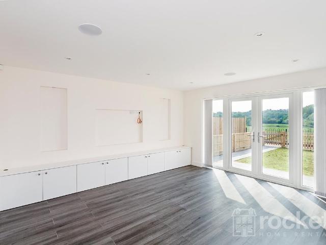 House for rent in Stoke, Stoke-on-Trent