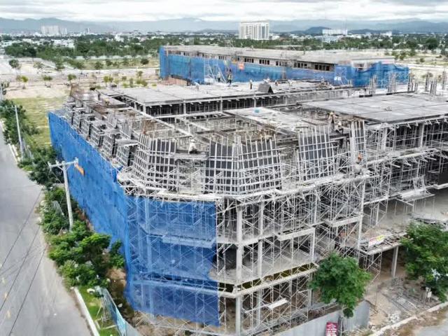 Nhà mặt phố bán