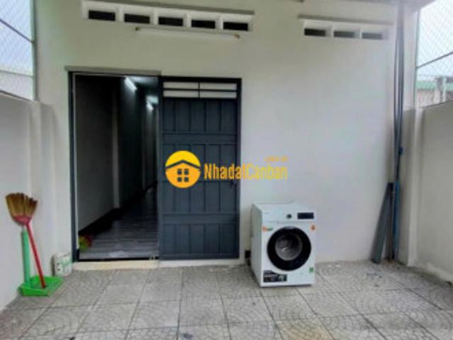 Nhà mặt phố bán