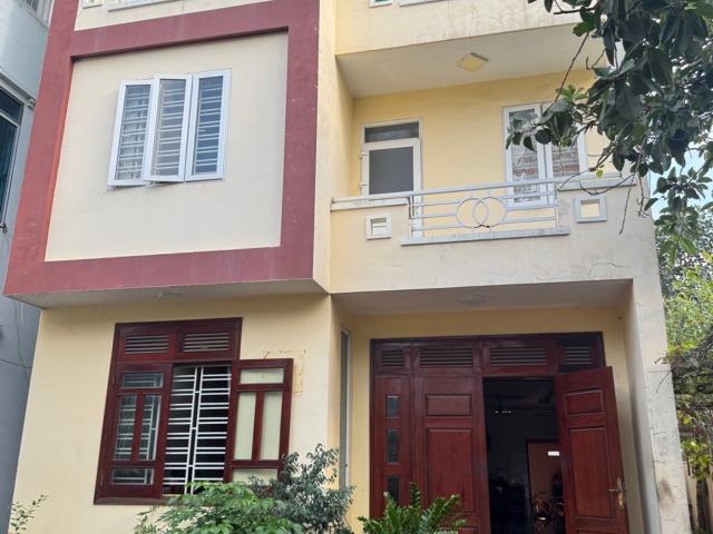 Nhà mặt phố bán