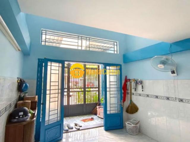 Nhà mặt phố bán