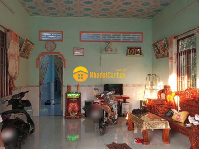Nhà mặt phố bán