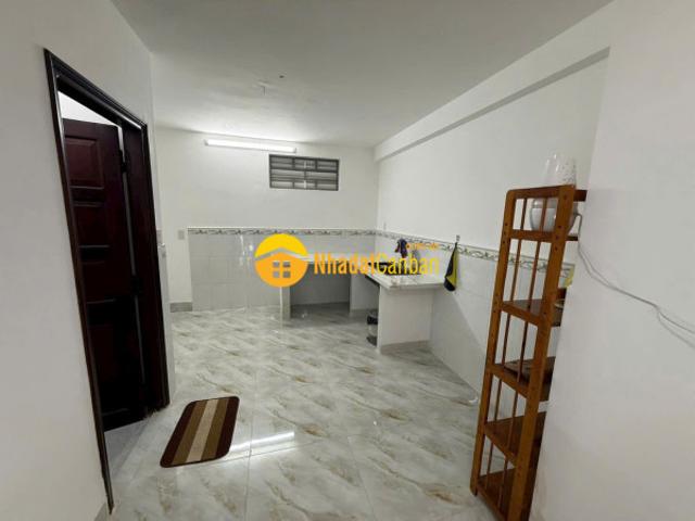 Nhà mặt phố bán