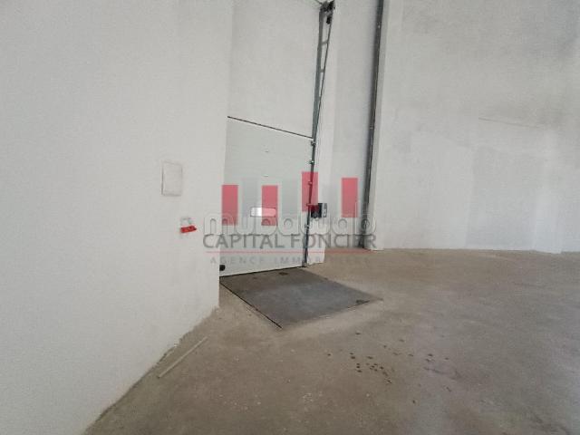 Local commercial location à Anfa, Gharb-Chrarda-Beni Hssen