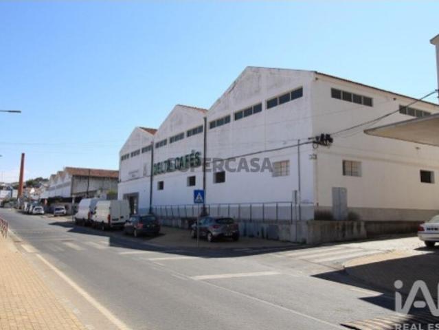 Armazém venda em Beja (Salvador e Santa Maria da Feira), Beja