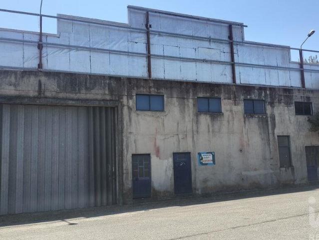 Loja venda em Campo de Besteiros, Tondela