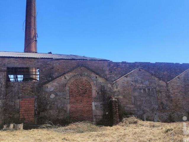 Armazém venda em Sabugosa de Baixo, Tondela
