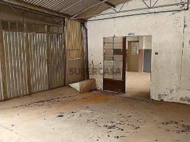Armazém venda em Travessas, São João Da Madeira