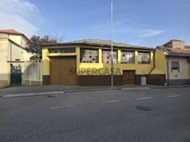 Armazém venda em Lugar do Castelo, Vila Nova De Gaia