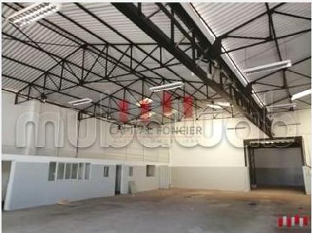 Local commercial location à Anfa, Gharb-Chrarda-Beni Hssen
