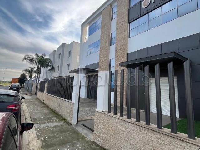 Local commercial location à Rbat