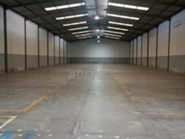 Local commercial location à Anfa, Gharb-Chrarda-Beni Hssen