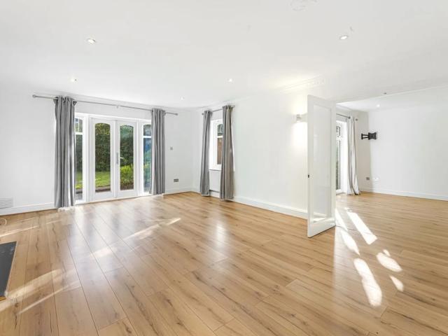 House for rent in Blackhills, Surrey