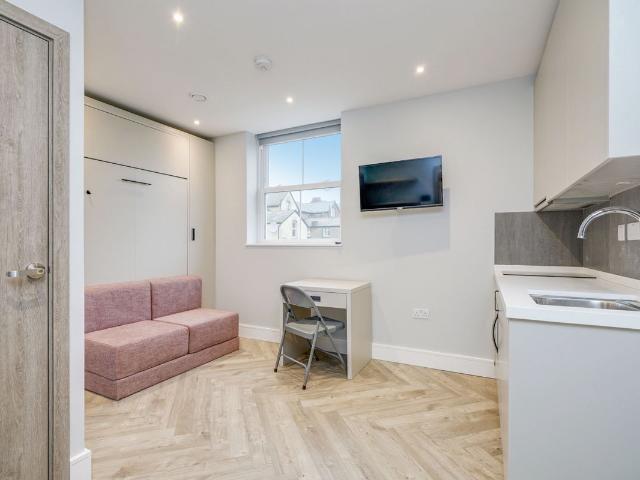 Studio for rent in London Borough of Ealing, Greater London