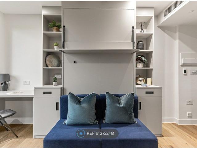 Studio for rent in London Borough of Ealing, Greater London