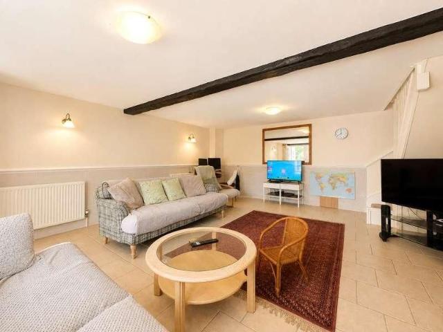 House for rent in Hanham Abbots, South Gloucestershire