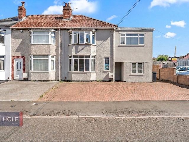 House for rent in Kingswood