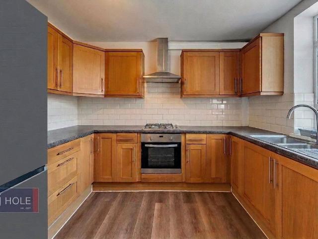 House for rent in Kingswood