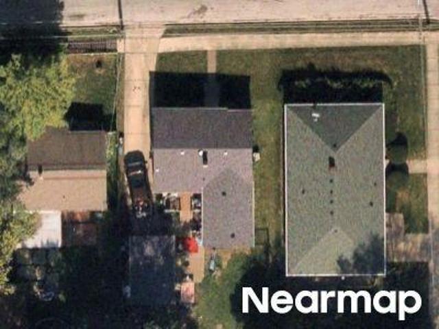 House for sale in Aurora, Illinois