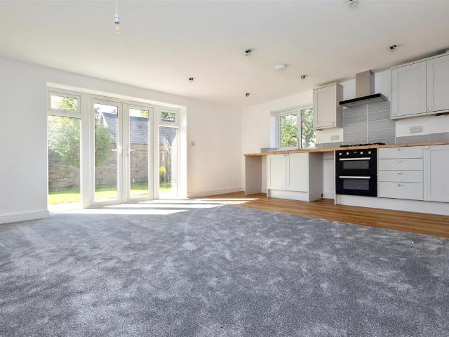Apartment for rent in Cross In Hand, East Sussex