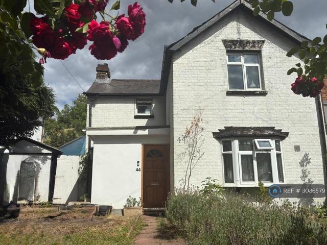 House for rent in Mill Hill, Greater London