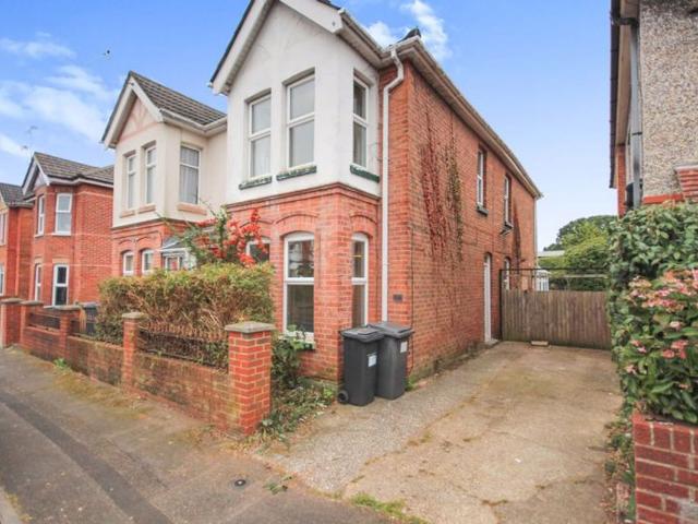Apartment for rent in Winton, Bournemouth