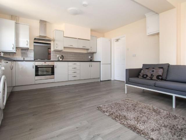 Apartment for rent in Winton, Bournemouth
